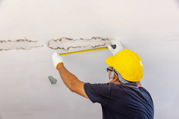 FloodSafe Solution performing water intrusion assessment in Tampa, FL home